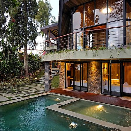 Villa 4-Br Klub Bunga No 4 Batu Malang Εξωτερικό φωτογραφία